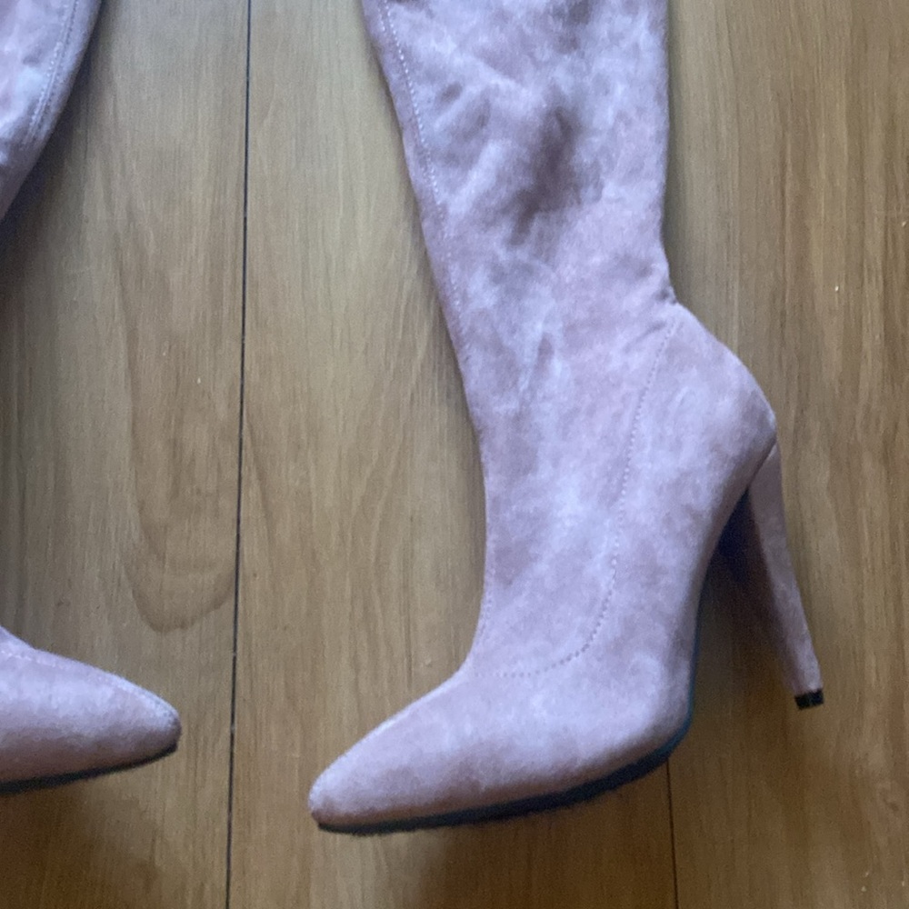 Rose thigh high boots - Picture 3 of 7